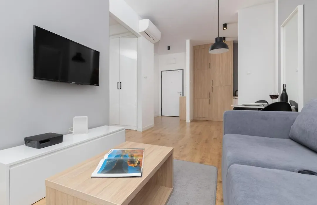 Slawinska Apartment Warsaw Wola By Noclegi Renters-1
