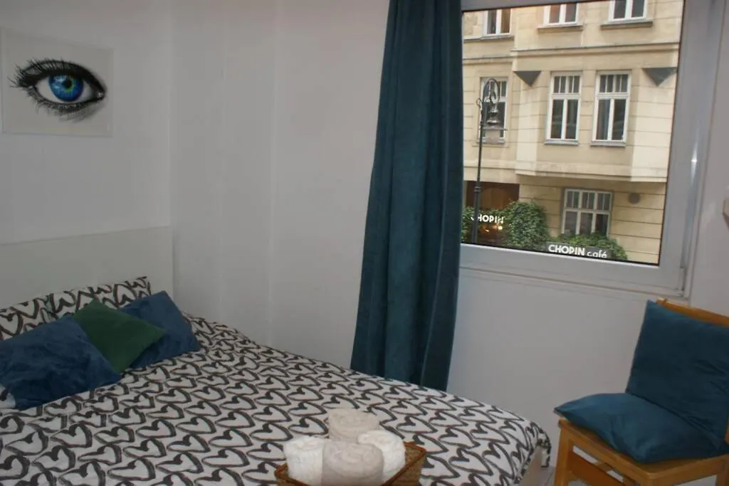 City Center- Large Apartment With National Musee View-1