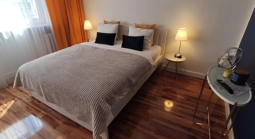 Comfortable Studio Old Town/New City-1