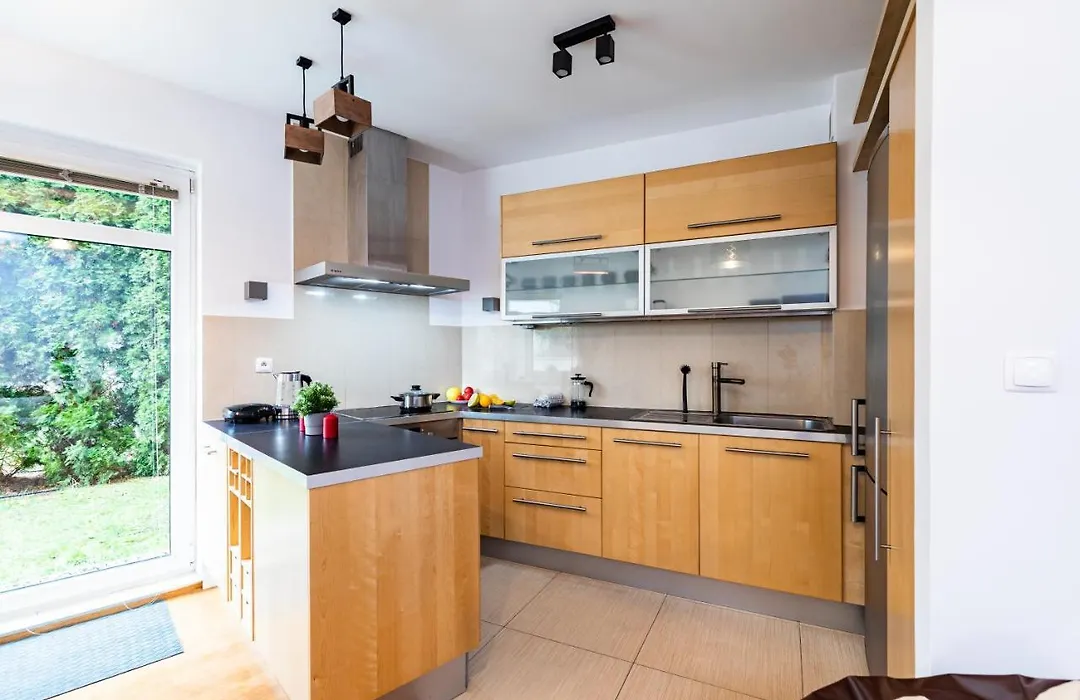 Superapart Wilanowska 7, "Pet-Friendly With Elevator & Parking"-1
