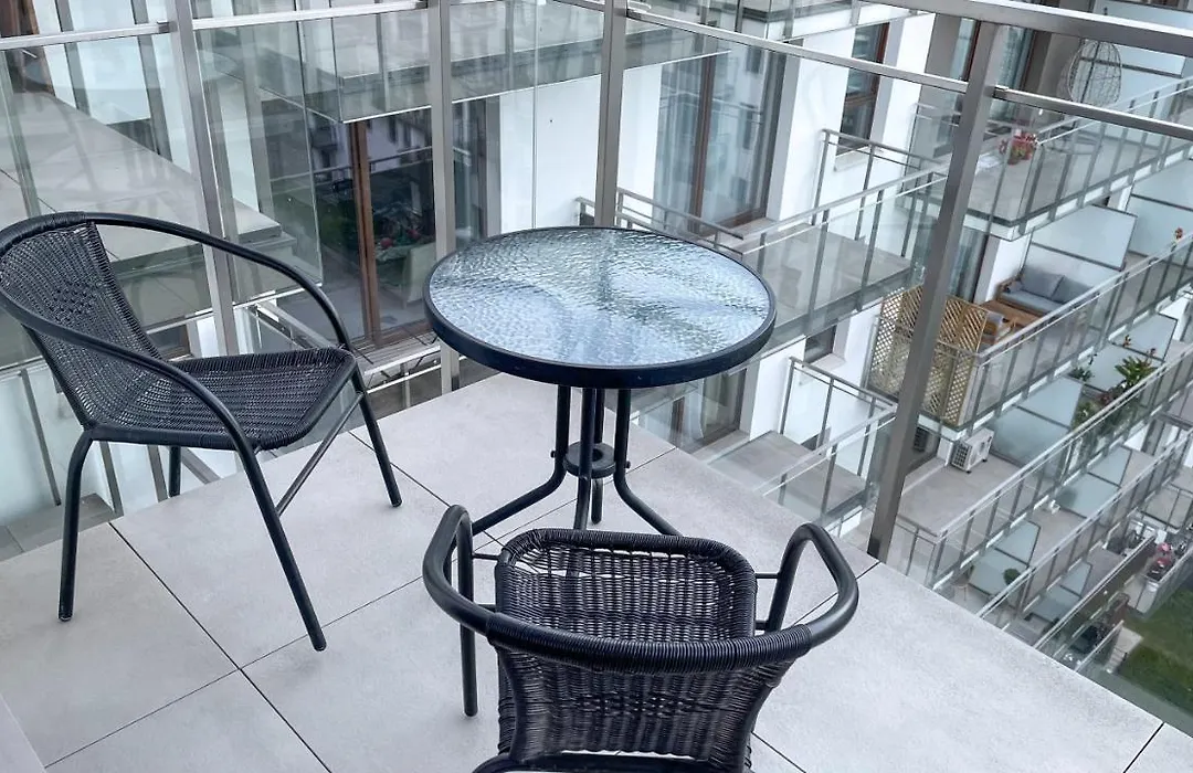 Comfortable 1-Room Apartment Close To The Center-1