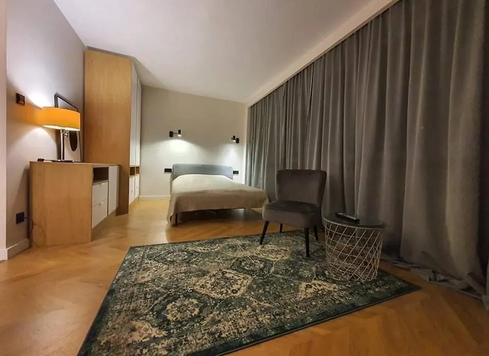 Młociny Metro Apartment 3-1