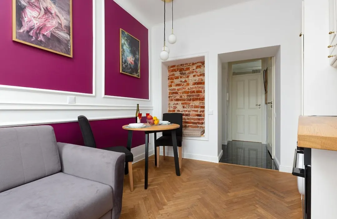 Apartament przy Placu Zamkowym by Renters-1