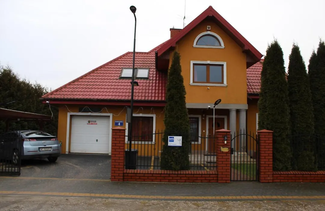 Dworek w Zieleni-1