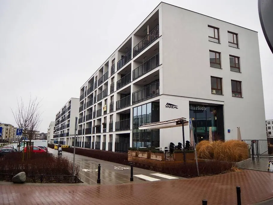 Kieślowskiego Apartment vis-a-vis Town Hall-1