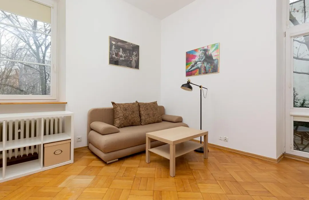 Downtown Studio Apartment By The Park By Noclegi Renters-1
