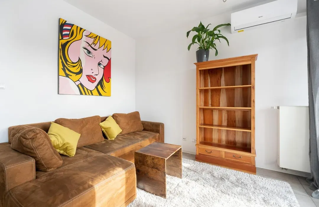 Superapart Wilanowska Apt 20 "Pet-Friendly 1Br Home With Patio-1