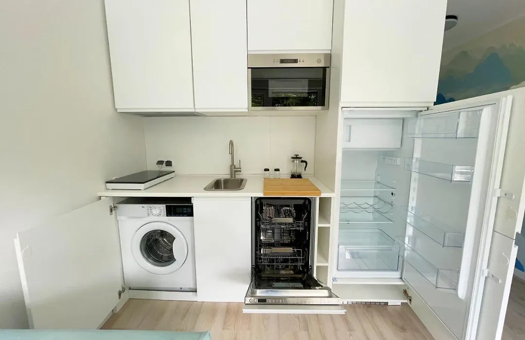 Batorego 18 - Blue - 450M Stacja Metra Pola Mokotowskie, 800M Biblioteka Narodowa, 20M Piekny Park Pola Mokotowskie, 800M Do Sgh - Wifi - Smart Tv - Good Apartments-1