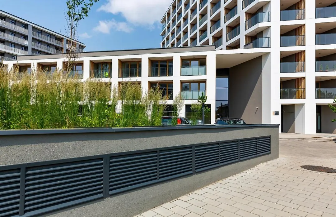 Warsaw Praga Kokoryczki Apartments with Parking by Noclegi Renters-1