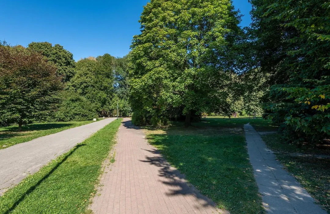 Batorego 220 - 450M Stacja Metra Pola Mokotowskie, 800M Biblioteka Narodowa - 20M Piekny Park Pola Mokotowskie - 800M Do Sgh - Wifi - Smart Tv - Good Apartments-1