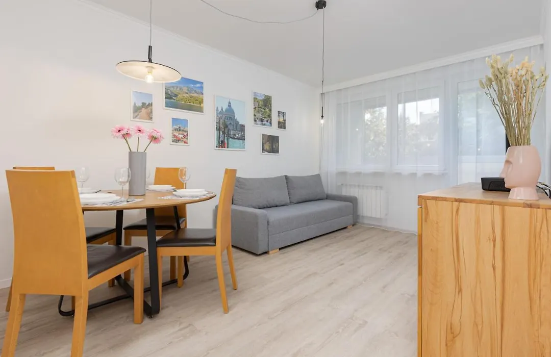 Warsaw Stawki Cosy Apartment By Noclegi Renters-1