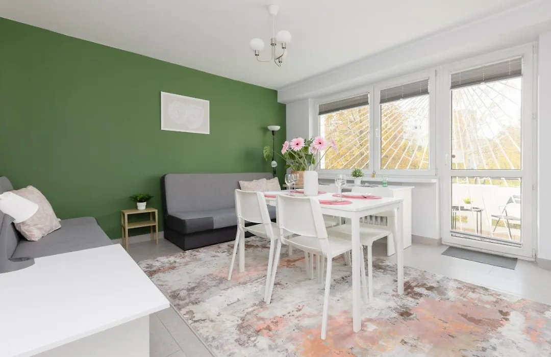 Warsaw Apartment Dolinka Batuty by Noclegi Renters-1