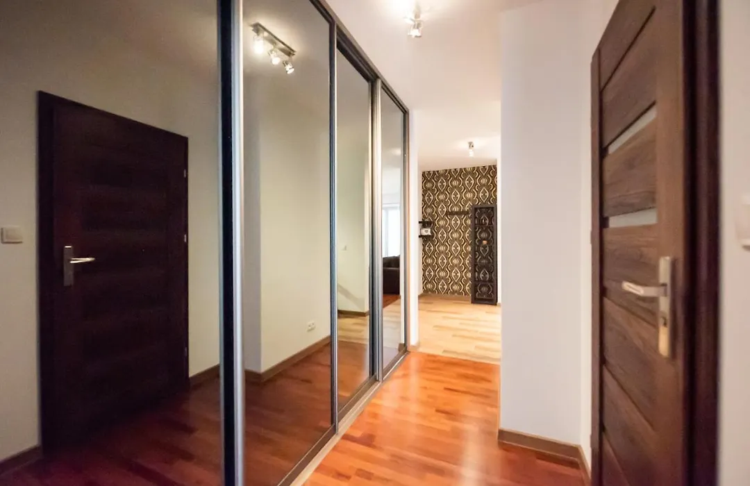 Malborska Lovely Apartment By Bookinghost-1