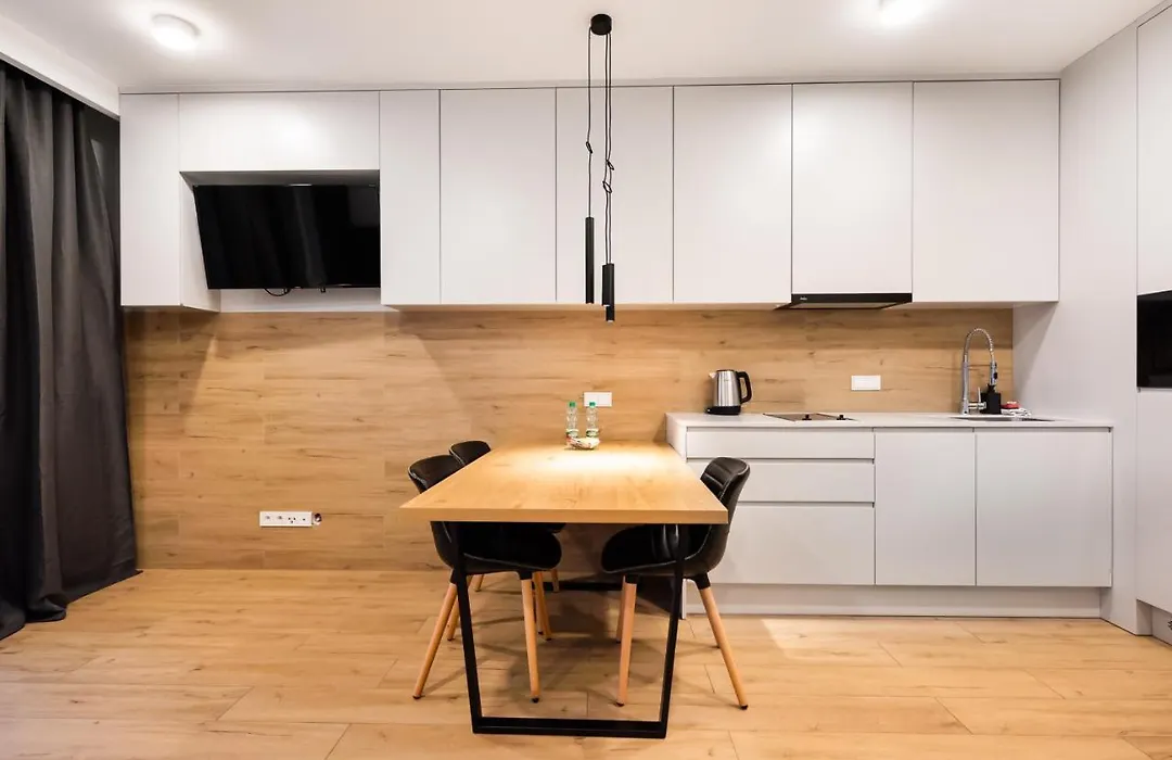 7Th Floor Atelier Praga Studio By Bookinghost-1