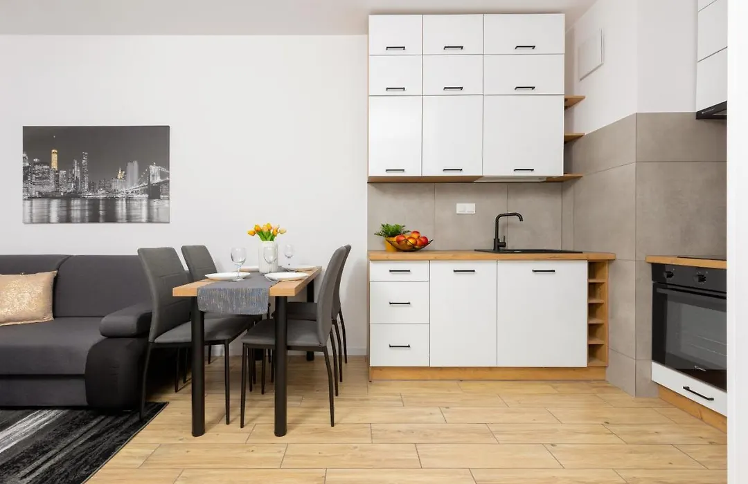 Radzyminska Apartment East Warsaw By Renters-1