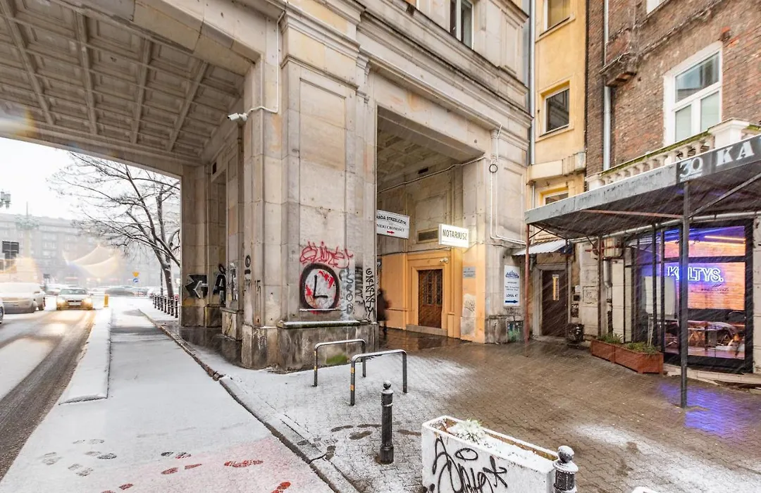 Apartament Plac Konstytucji by Your Freedom-1