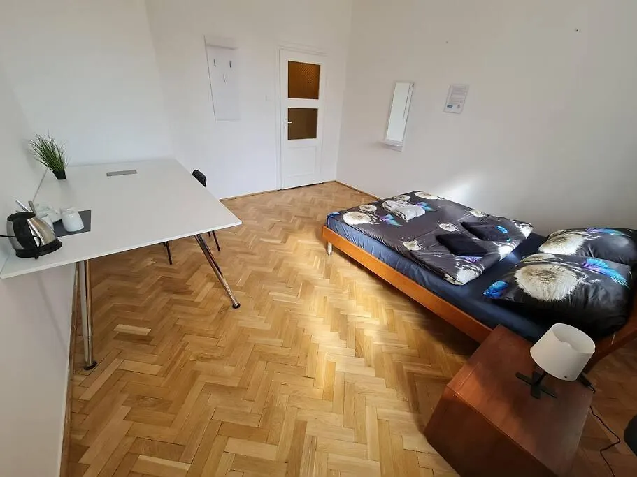 Fantastic Waw - O13 Room B-1