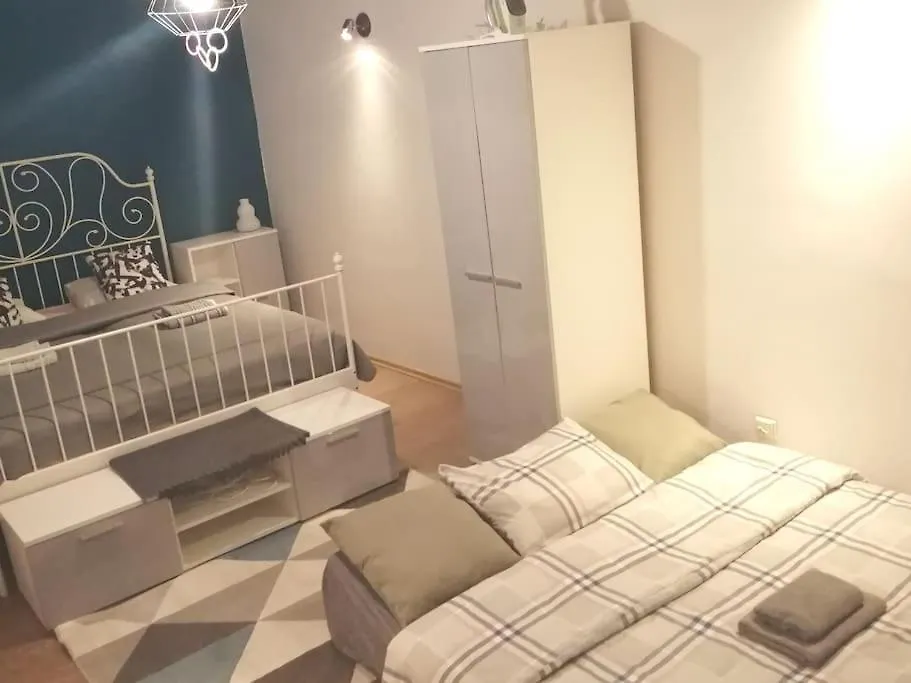 Charming Flat In A Great Location-1