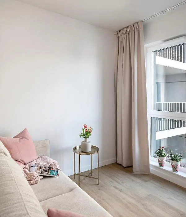 Shortstaypoland Jagiellonska-1