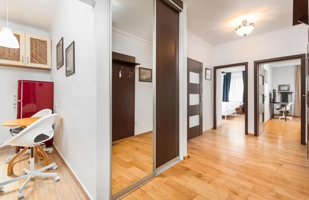 Apartament Mariensztat by Your Freedom-1