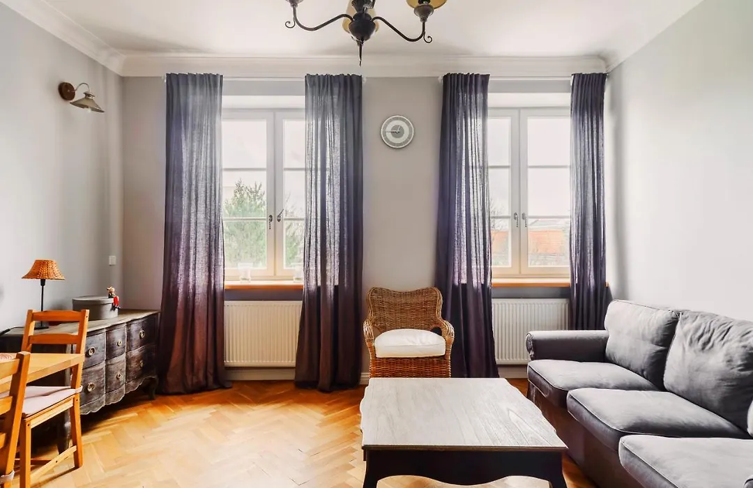 Designer Flat In The Heart Of Old Town-1