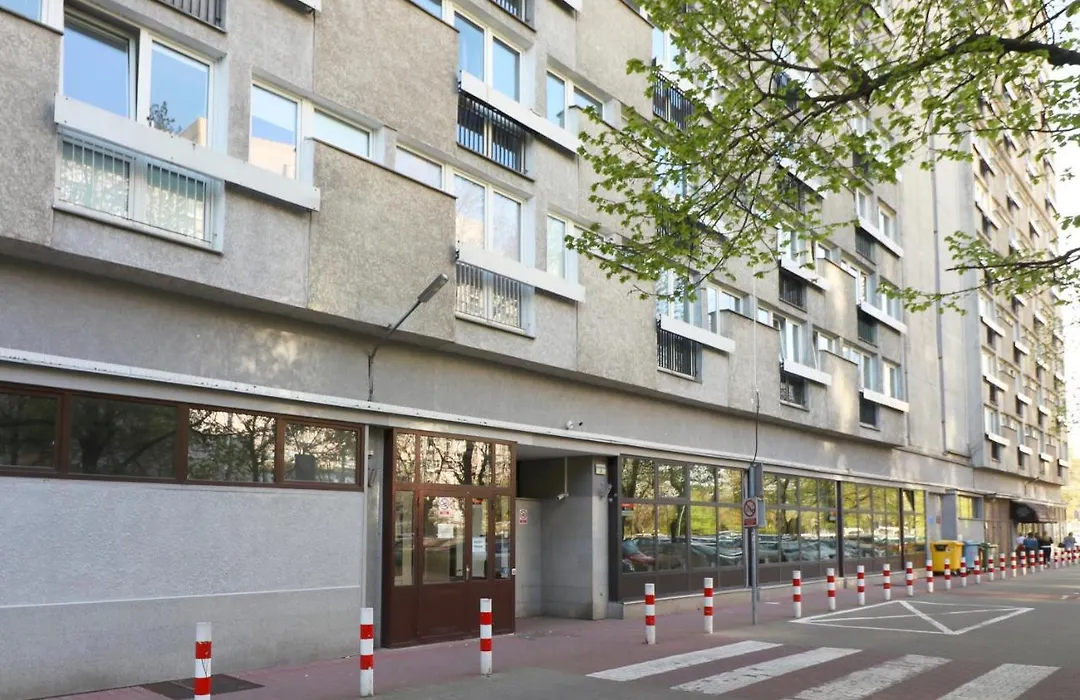 Falcon Apartment Center 3 Królewska-1