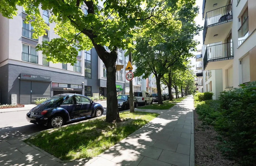 Wola Skwer Happy Apartment By Bookinghost-1