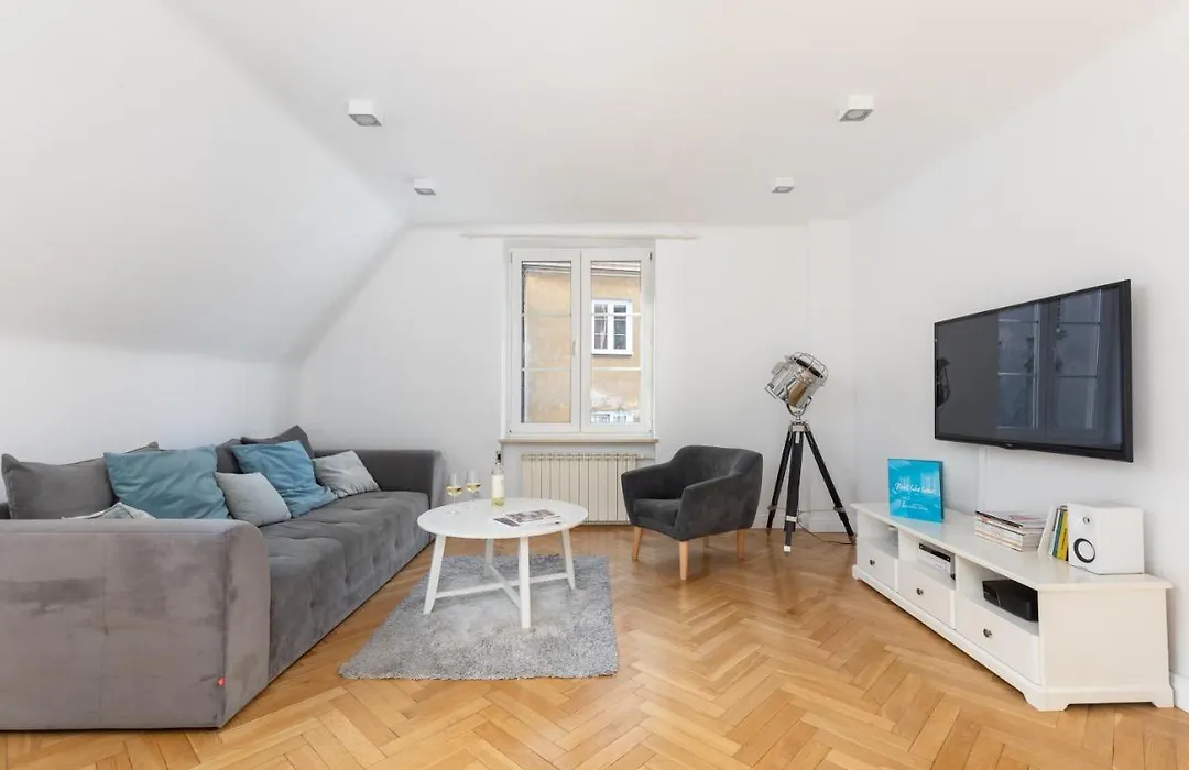 Apartment - Old Town - Atmospheric Tenement House-1