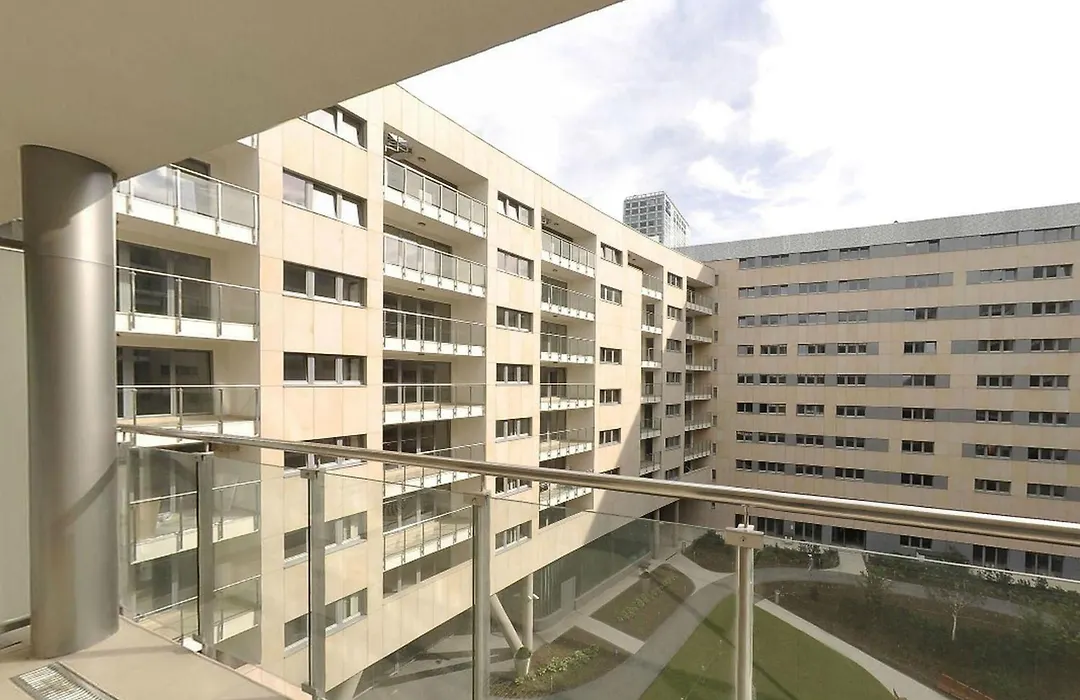 Oxygen Residence-1