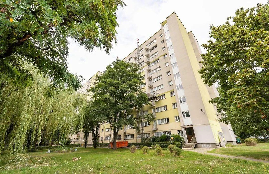 Mokotów Orzycka Beige Studio-1
