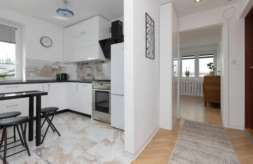 Elegant Warsaw Apartment With Ac 550 M To Copernicus Science Centre By Noclegi Renters-1