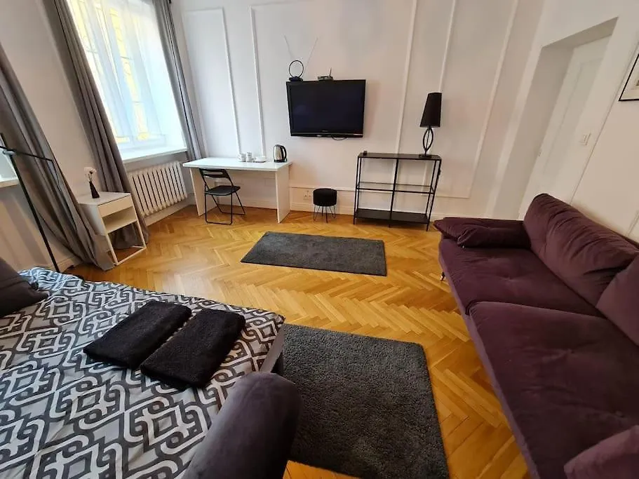 Fantastic Waw - Kp69 Room - C-1