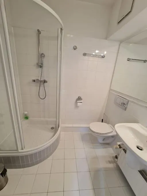 Fantastic Waw - Z6 Room - 101B-1