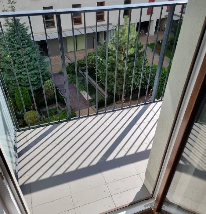 Aparthotel In Warsaw Very Close To The City Center, Free Underground Parking, Wifi, Air Conditioning, Balcony-1