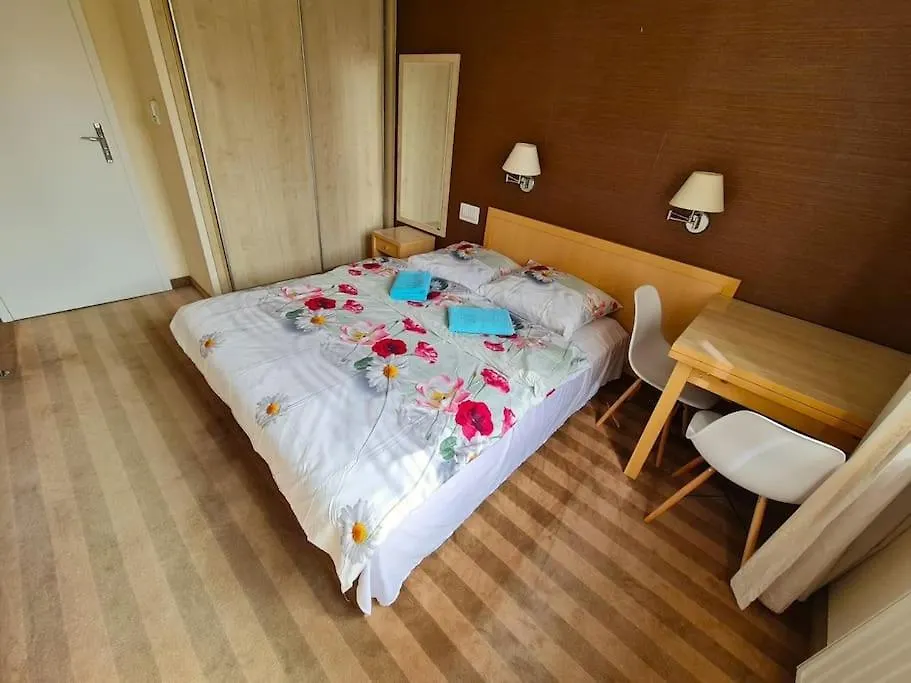 Fantastic Waw - Z6 Room - 704A-1