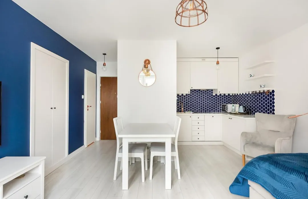 Złota Blue Modern Studio-1