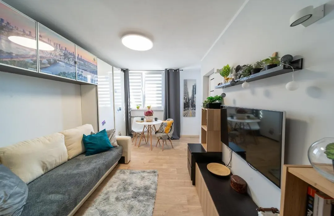 Metro Lux Home Apartment-1