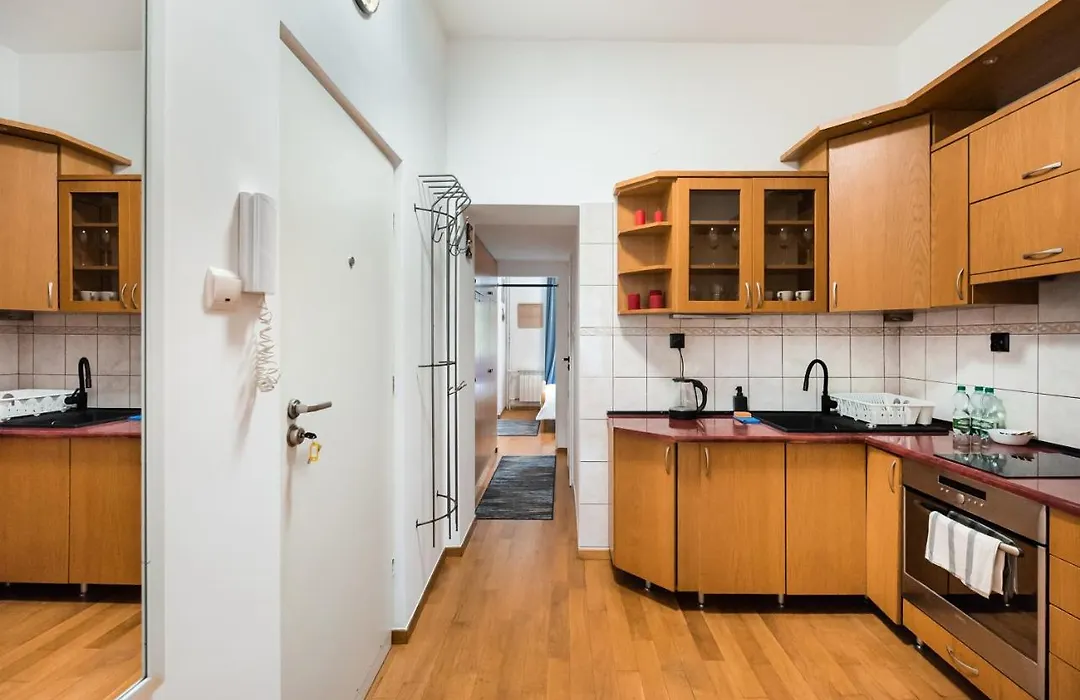 Chmielna City Centre Apartment By Bookinghost-1