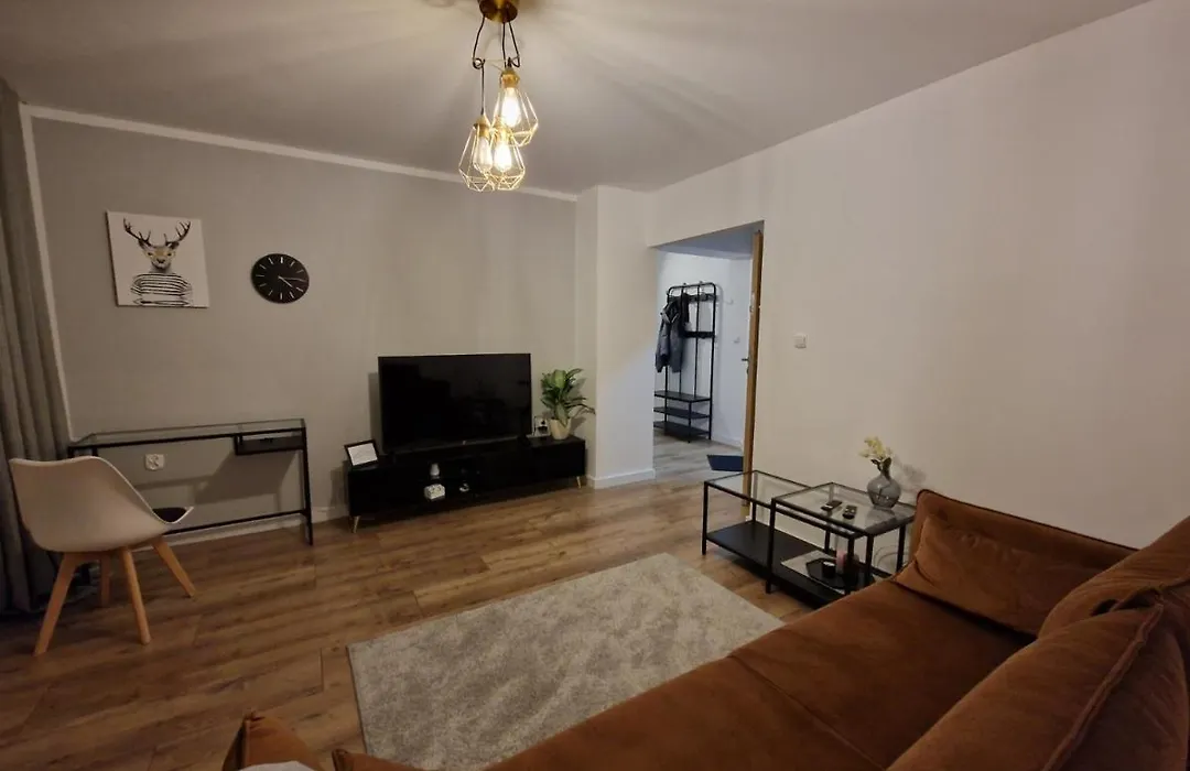 Vizzit Us Twarda Apartament-1