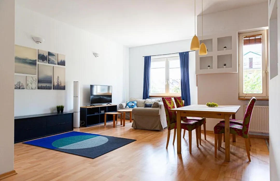 Apartment Ten-1