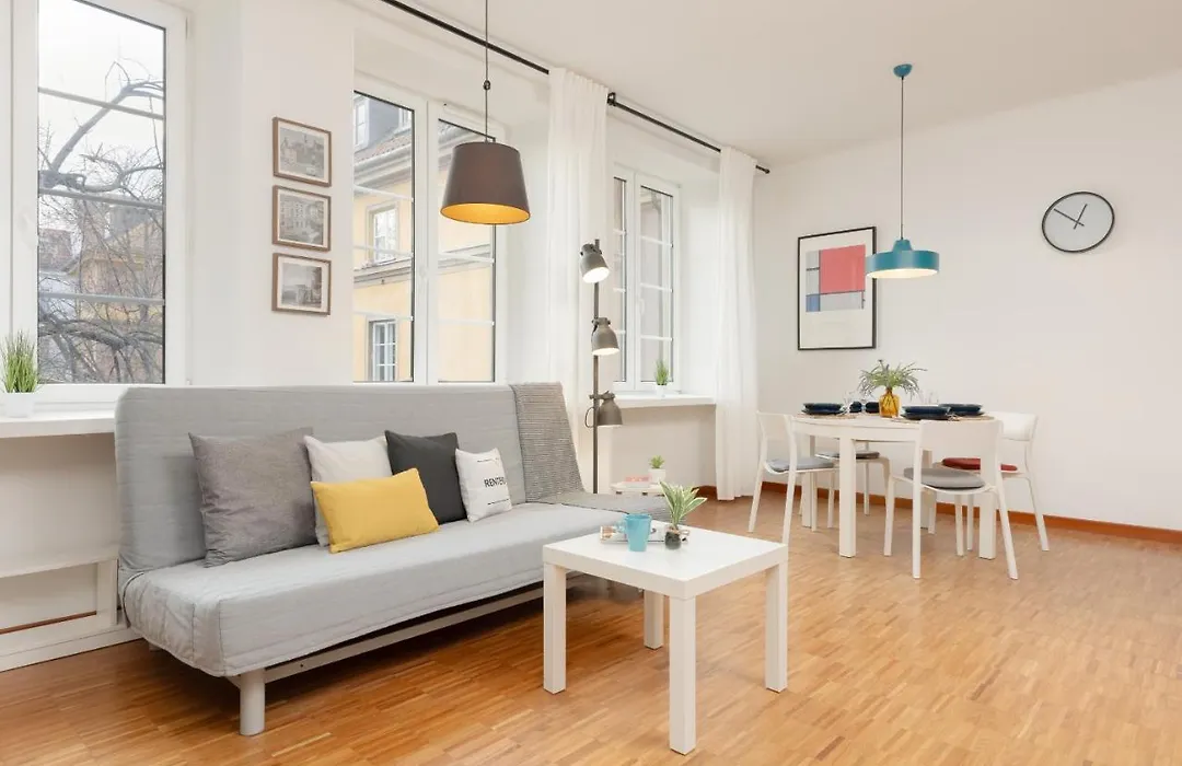 Warsaw Old Town Spacious Studio Piwna by Noclegi Renters-1