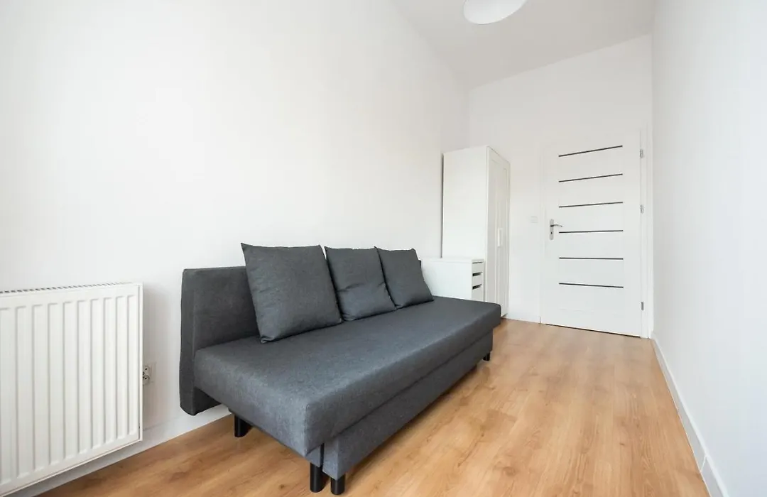 Old Town 5-Bedroom Apartment By Bookinghost-1