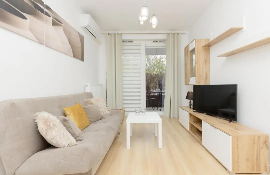Apartment With Ac Warsaw Mokotow Business Centre By Noclegi Renters-1