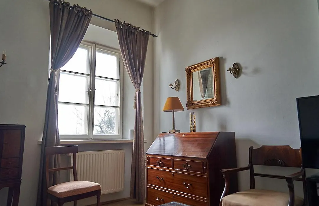 Royal Castle Wing Appartment, Two Rooms And A Kitchen, 55Sqm-1