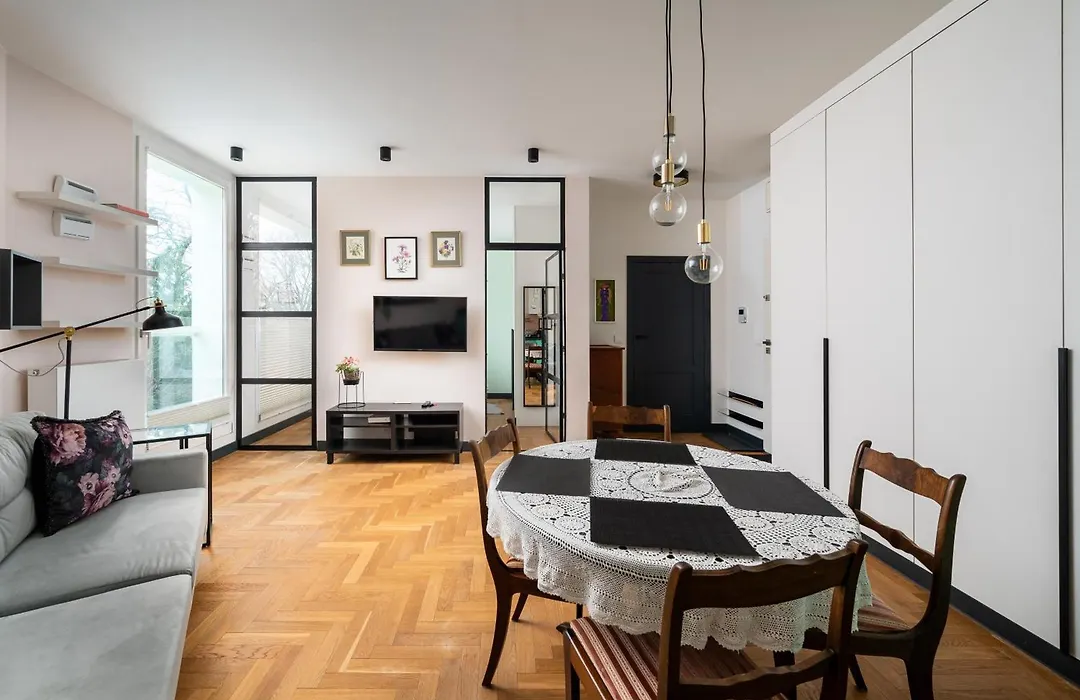 Bobrowiecka Cosy Apartment by BookingHost-1