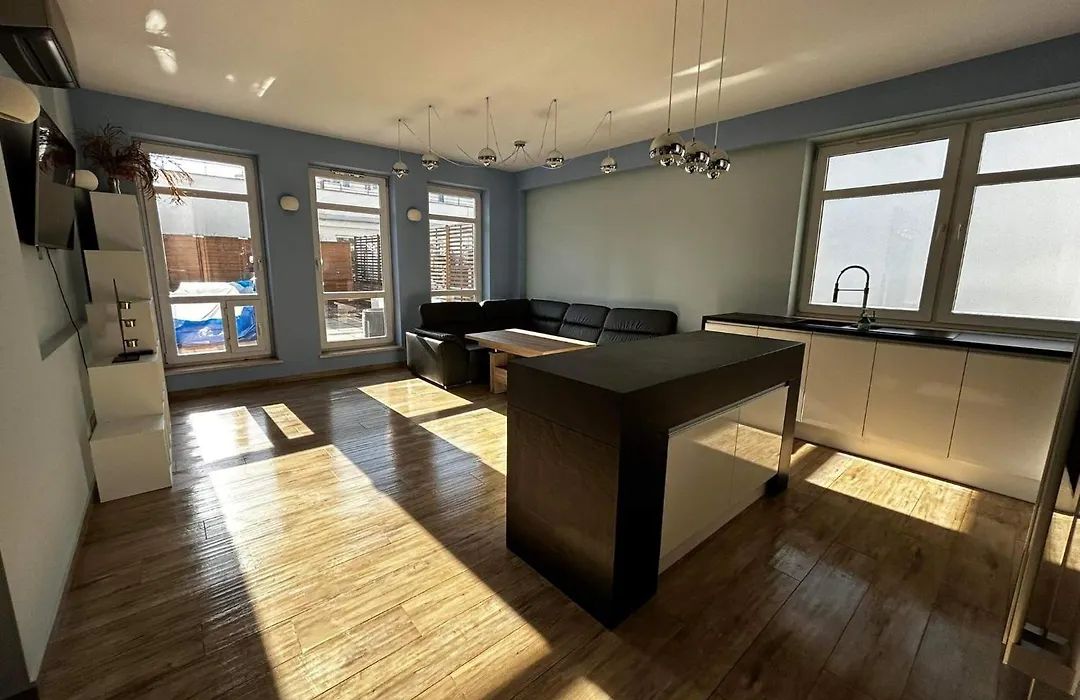 Penthouse apartament na wyłączność - taras z jacuzzi - Stadion Narodowy - Saska Kępa do 8 osób-1