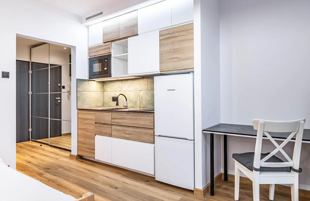 Modern Studio Close To The Metro-1