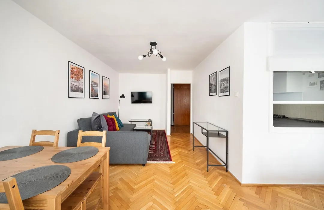 Solec Vistula Apartment-1