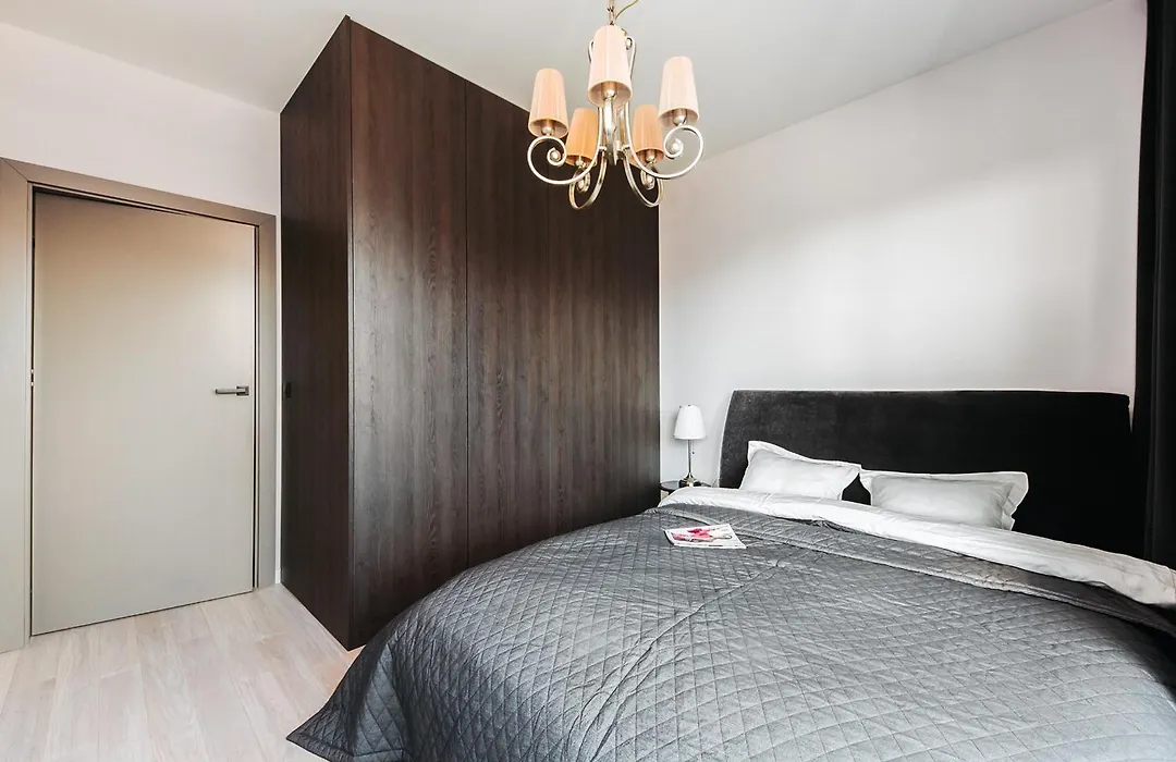 High Standard Close To The Center/Free Parking.-1