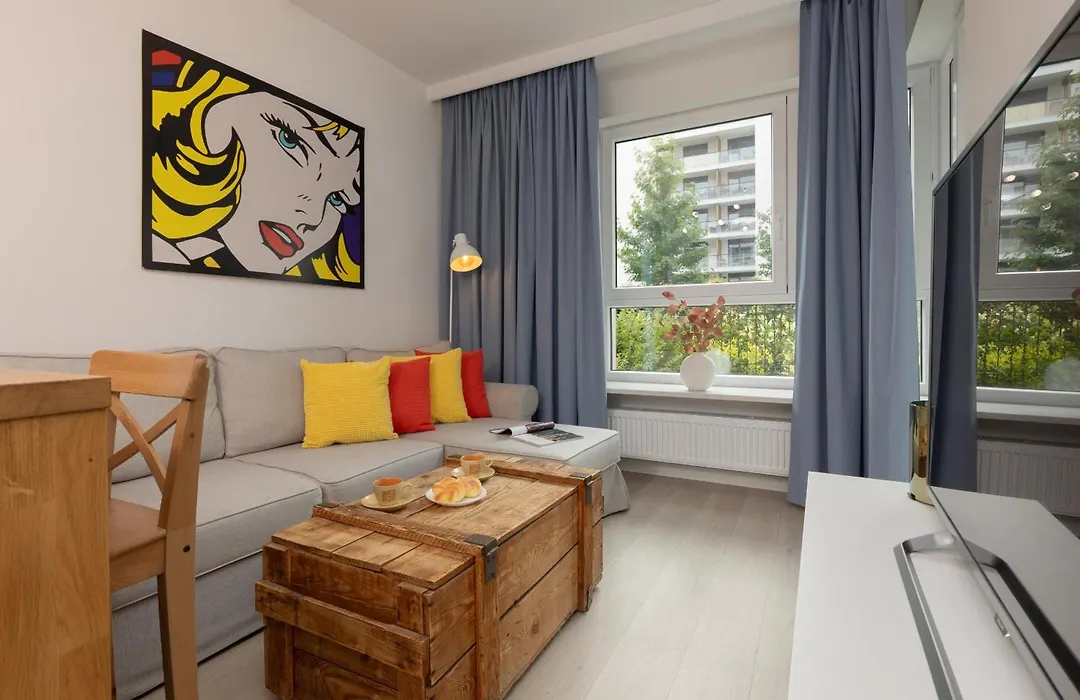 Żoliborz Artystyczny Apartment with Parking by Noclegi Renters-1